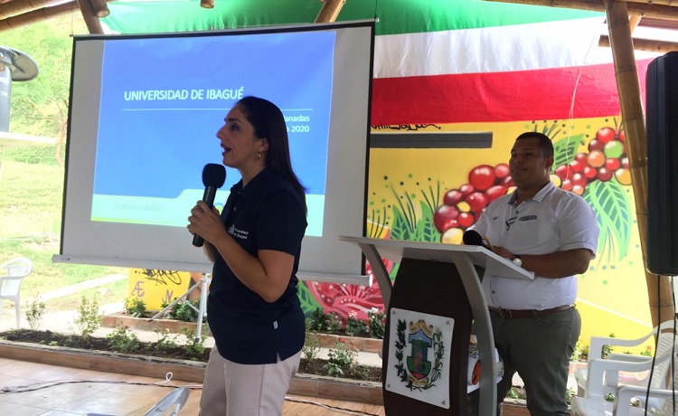 Ana María Lopera - exposición en Planadas - Unibaguó